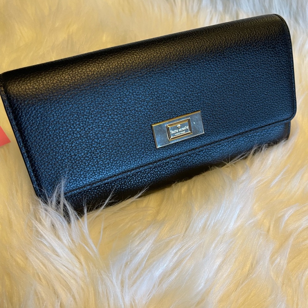 KATE SPADE ♠️ WALLET - Picture 2 of 6